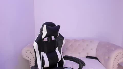 santiago_huntt online show from 02/18/26, 08:27