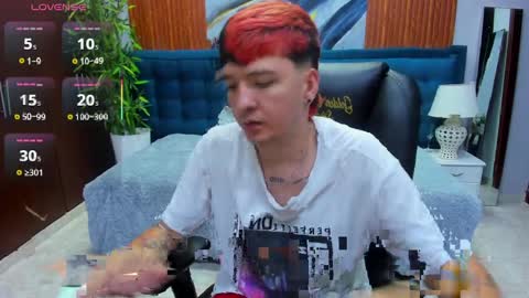 SANTIAGO  online show from 04/12/26, 10:37