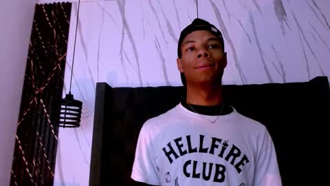 Snapshot of santiago_ortiz chatting on 02/27/26, 03:12 Santiiiiii online show from 02/27/26, 03:12