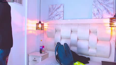 Santiiiiii  online show from 04/04/26, 08:39