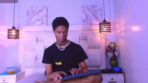 Santiiiiii  online show from 04/16/26, 06:52