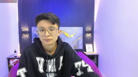 santiago_russo18 online show from 02/14/26, 08:00