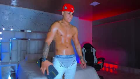 Santi Reyes online show from 10/24/25, 11:56