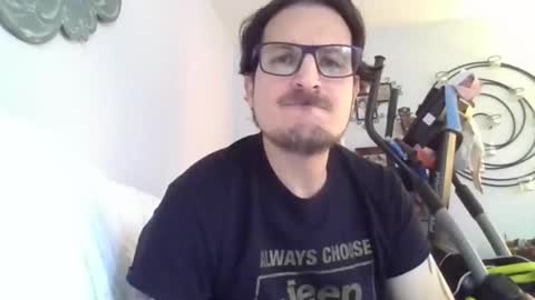 Snapshot of santiagorivera012477 chatting on 10/12/25, 09:14 santiagorivera012477 online show from 10/12/25, 09:14