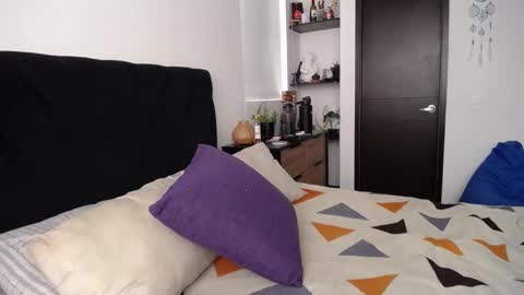 Santii online show from 01/29/25, 02:00