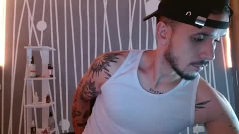 Snapshot of santti_torres chatting on 02/26/25, 03:32 Santy Torres online show from 02/26/25, 03:32