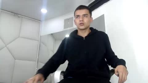 Snapshot of santtiibuck chatting on 03/01/26, 11:45 SanttiiBuck online show from 03/01/26, 11:45