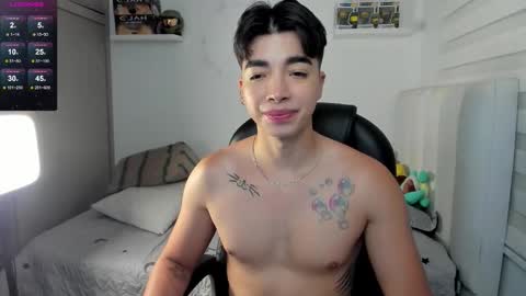 Mr. Santiago online show from 11/13/25, 01:32