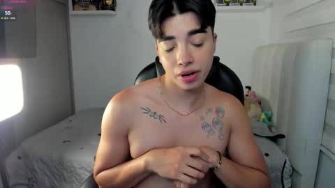 Mr. Santiago online show from 11/20/25, 01:33