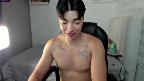 Mr. Santiago online show from 11/21/25, 01:21