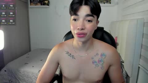 Mr. Santiago online show from 12/14/25, 02:44