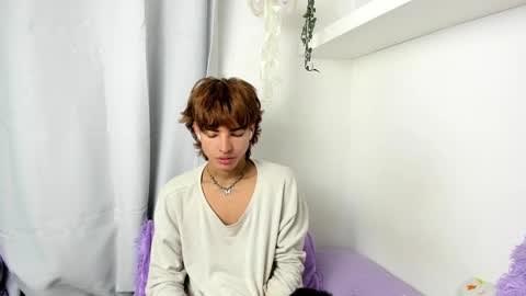 Snapshot of santy_kitty chatting on 01/20/25, 03:04 kitty online show from 01/20/25, 03:04