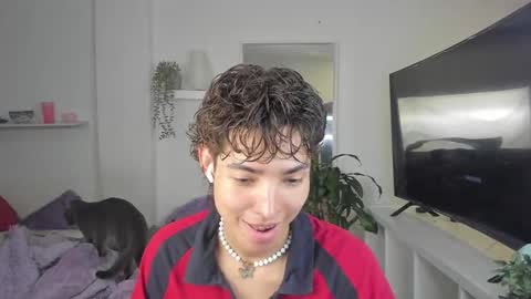 kitty online show from 11/22/25, 10:42