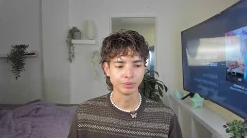 kitty online show from 12/02/25, 02:39