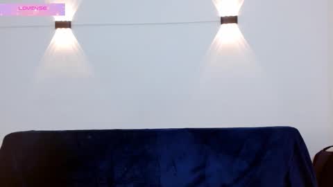 Snapshot of santy_stump chatting on 10/13/25, 09:37 santy_stump online show from 10/13/25, 09:37