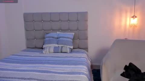 Snapshot of santy_stump chatting on 10/16/25, 09:16 santy_stump online show from 10/16/25, 09:16