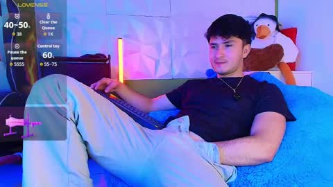 Santyago online show from 09/25/25, 08:12