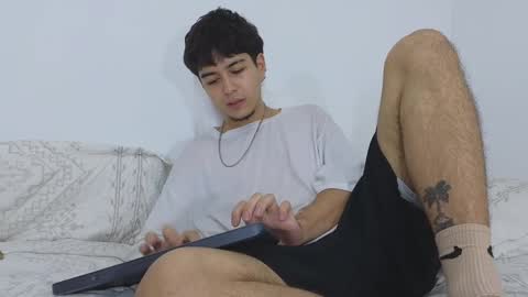 santybig18 online show from 12/31/24, 02:19