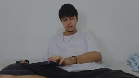 santybig18 online show from 02/13/25, 06:41