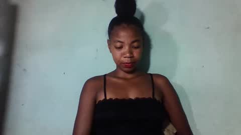 sanyah0123 online show from 12/03/25, 10:02