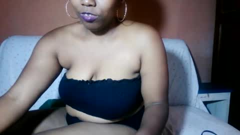 Snapshot of sanyah513 chatting on 05/11/26, 08:31 sanya online show from 05/11/26, 08:31