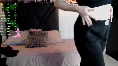 sanyaseraphine0 online show from 09/26/25, 07:29