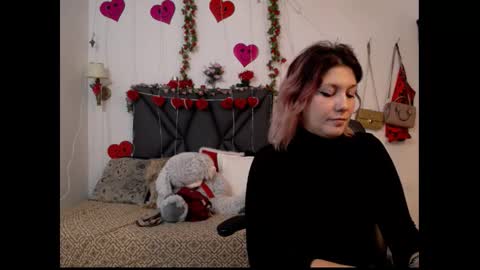 sanyaseraphine0 online show from 02/20/26, 08:31