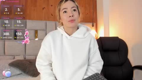 Saori  online show from 09/19/25, 11:33