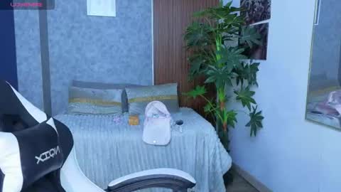 Snapshot of saphiire_ chatting on 07/12/26, 03:14 saphi online show from 07/12/26, 03:14