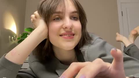 Anny online show from 04/20/26, 11:50