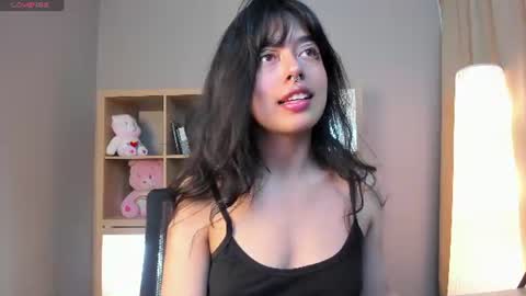 Snapshot of saphyralux chatting on 06/24/26, 10:20 saphyralux online show from 06/24/26, 10:20