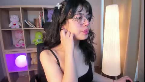 Snapshot of saphyralux chatting on 08/05/26, 08:00 saphyralux online show from 08/05/26, 08:00