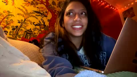 sapphire online show from 11/29/25, 11:30