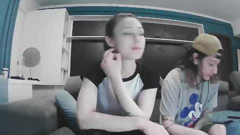 Snapshot of sapphirevelvet chatting on 05/02/26, 11:32 sapphirevelvet online show from 05/02/26, 11:32