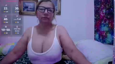 sara online show from 09/17/25, 01:24