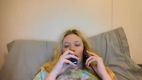 sara9920 online show from 04/03/26, 07:12