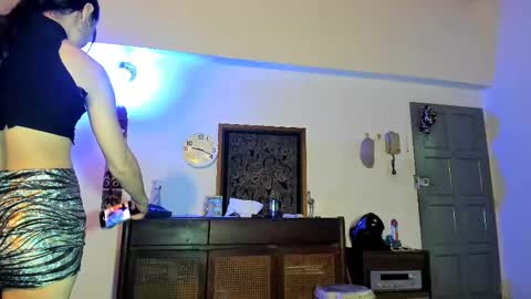 Snapshot of sara_221 chatting on 02/21/25, 02:17 Sara online show from 02/21/25, 02:17