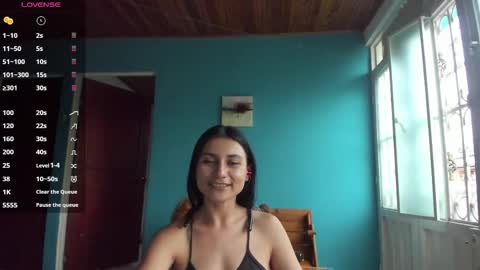 Snapshot of sara_221 chatting on 10/22/25, 10:31 Sara online show from 10/22/25, 10:31