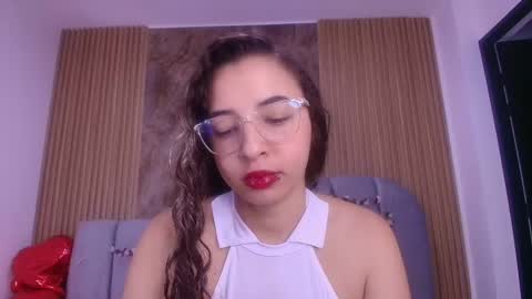 Snapshot of sara__24 chatting on 05/02/26, 11:59 Sara online show from 05/02/26, 11:59
