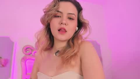 Sara online show from 11/08/25, 03:50