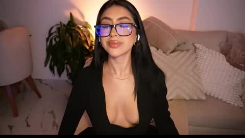 Sara  online show from 11/15/25, 03:37