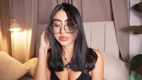 Sara  online show from 04/06/26, 03:26