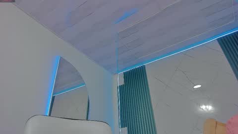 sara allenx online show from 09/28/25, 07:19