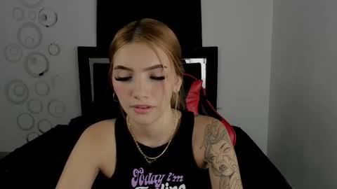 Sara and Alexis online show from 10/21/25, 06:41