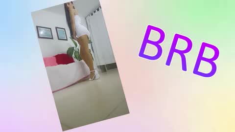 Snapshot of sara_carmona chatting on 09/10/25, 10:59 SARA online show from 09/10/25, 10:59