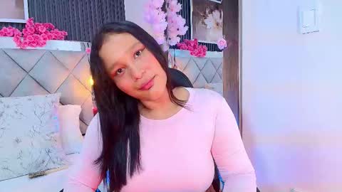 Snapshot of sara_channel_ chatting on 03/03/26, 11:05 SARA online show from 03/03/26, 11:05