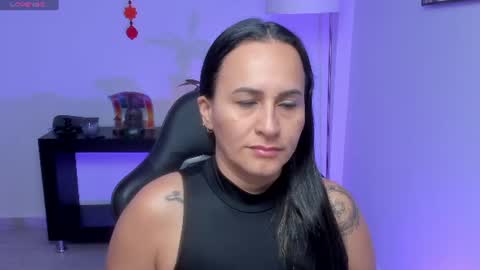 Snapshot of sara_charmy chatting on 06/27/26, 11:59 online show from 06/27/26, 11:59