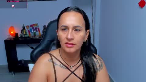 Snapshot of sara_charmy chatting on 07/12/26, 11:12 online show from 07/12/26, 11:12