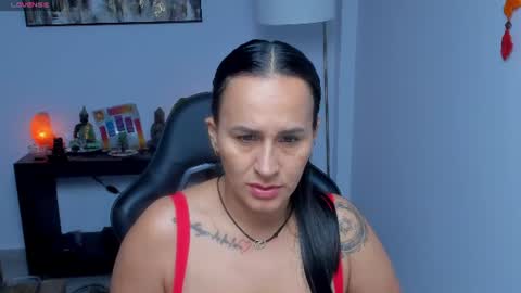 Snapshot of sara_charmy chatting on 07/16/26, 11:05 online show from 07/16/26, 11:05