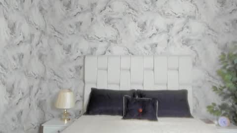 Snapshot of sara_fernandezz chatting on 03/05/25, 08:21 sara online show from 03/05/25, 08:21